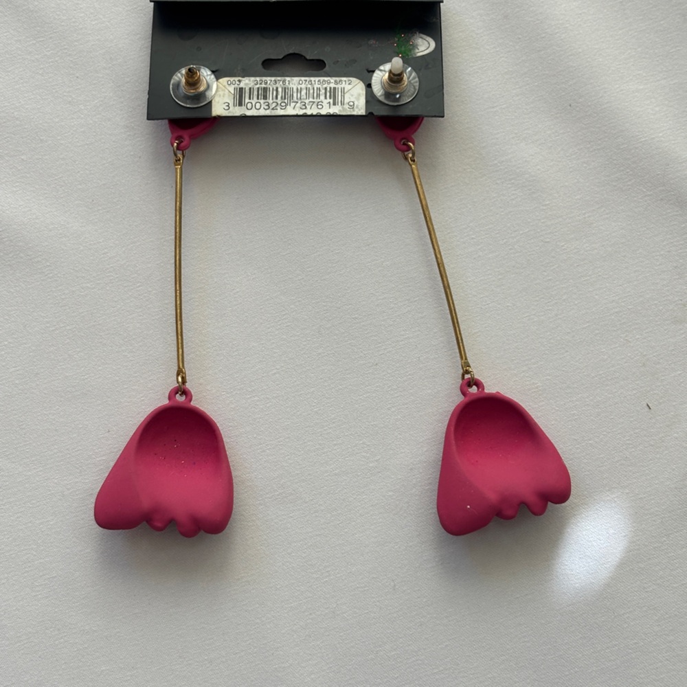 Noir Pink Flower Dangling Earrings NWT - Picture 2 of 3